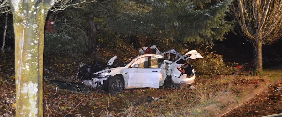 At Least 15 People Have Died in Tesla Crashes Due to Faulty Electric Doors