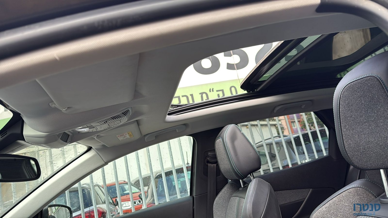 2021' Peugeot 3008 photo #4