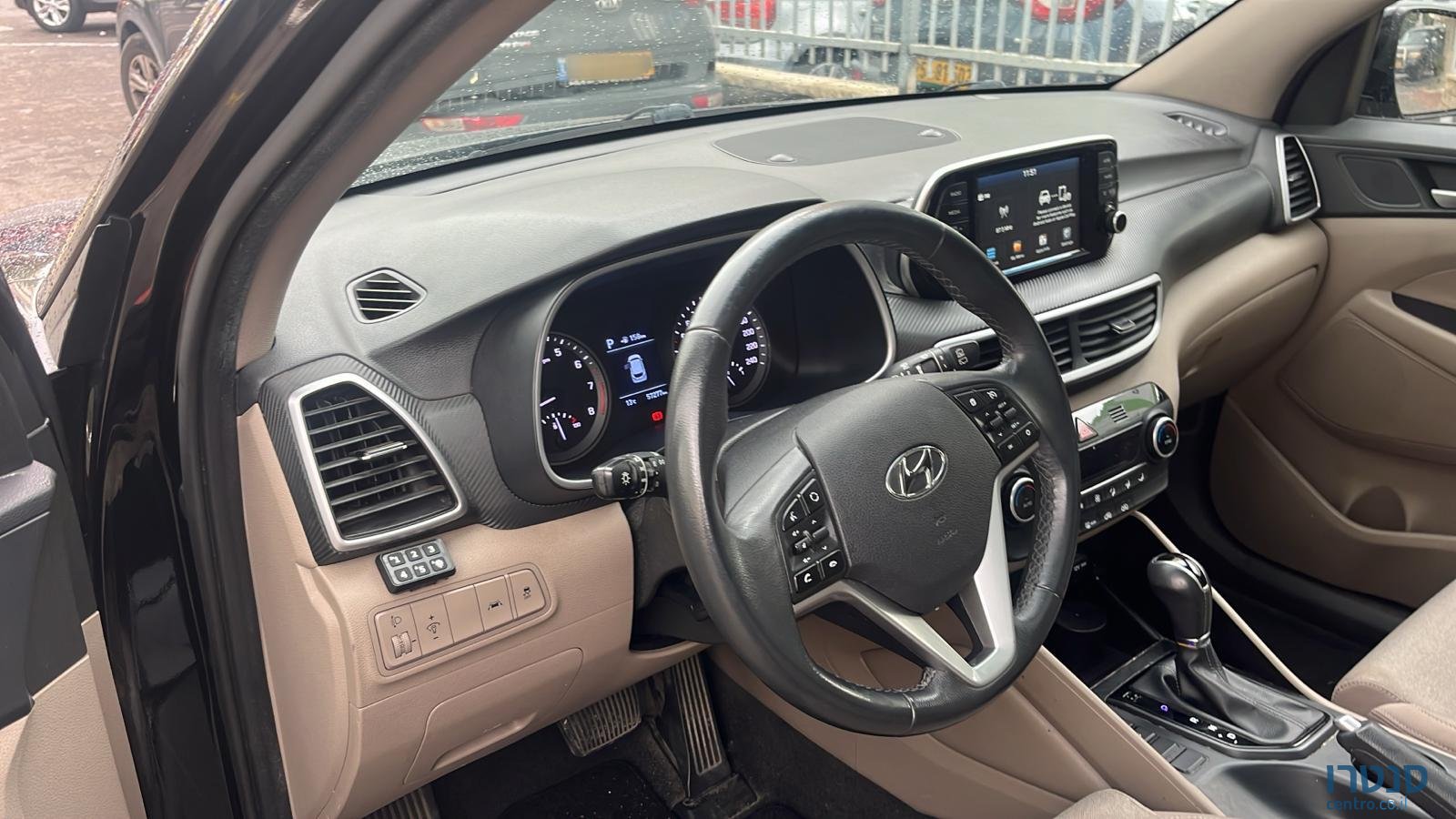 2020' Hyundai Tucson photo #2