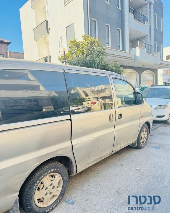 2005' Hyundai H 300 יונדאי photo #3