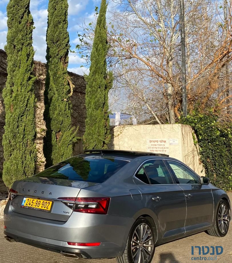 2020' Skoda Superb סקודה סופרב photo #2