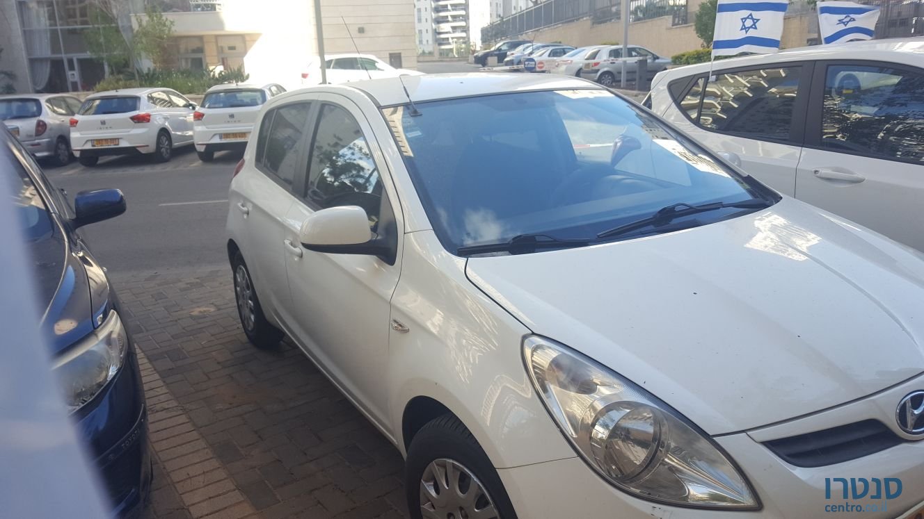 2009' Hyundai i20 photo #2