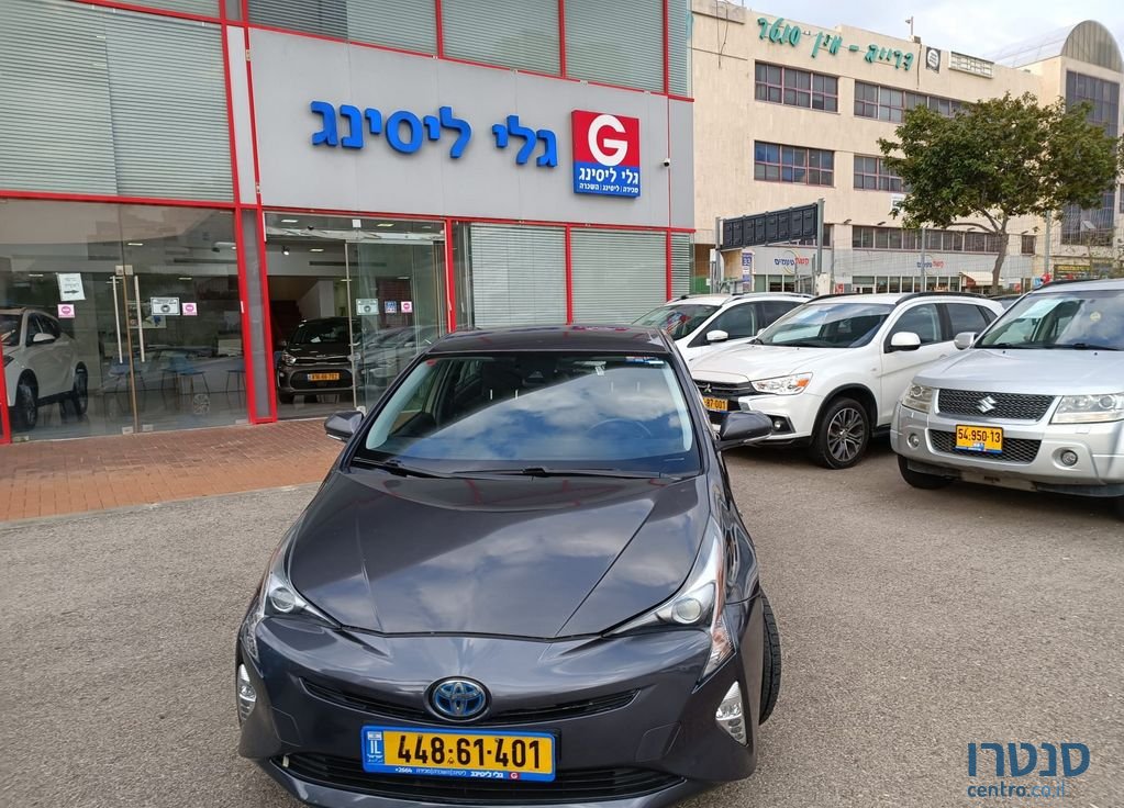 2019' Toyota Prius טויוטה פריוס photo #2