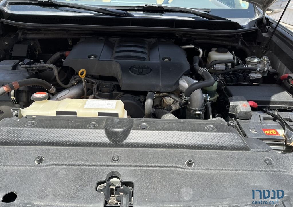 2015' Toyota Land Cruiser טויוטה לנד קרוזר photo #3