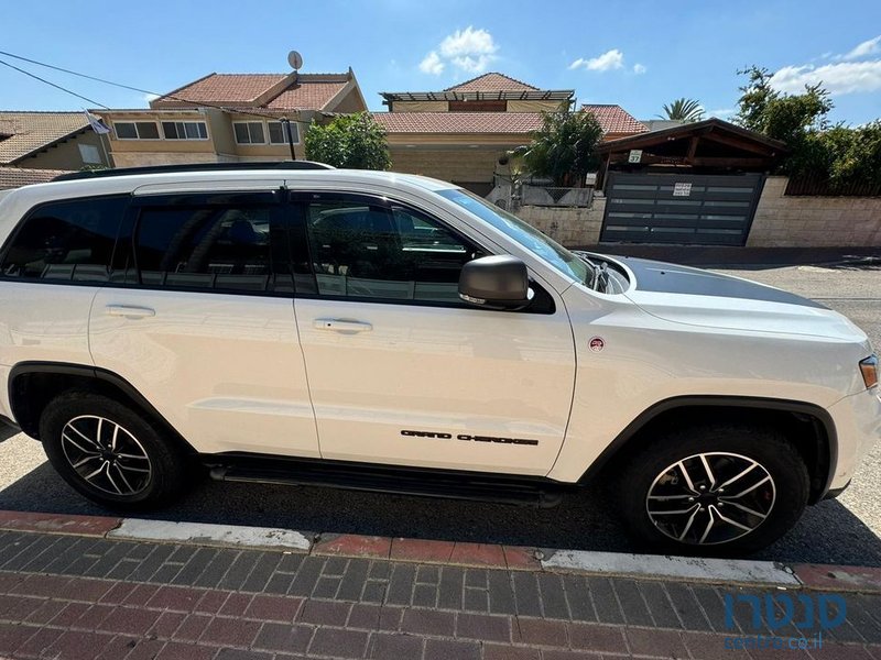 2020' Jeep Grand Cherokee ג'יפ גרנד צ'ירוקי photo #5