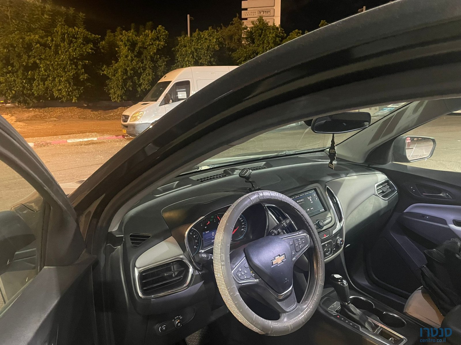 2020' Chevrolet Equinox photo #5