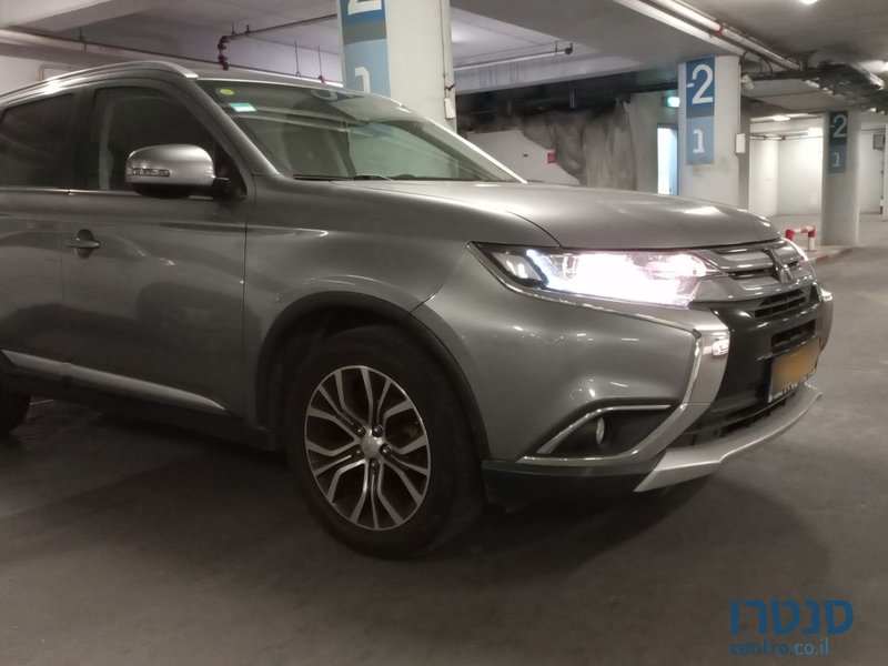 2017' Mitsubishi Outlander מיצובישי אאוטלנדר photo #4