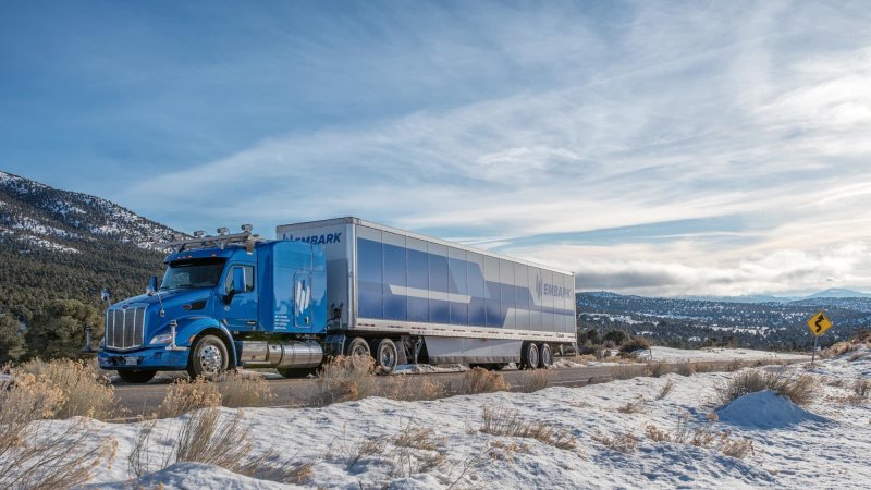 Semi-autonomous semi truck delivers fridges 2,400 miles cross-country