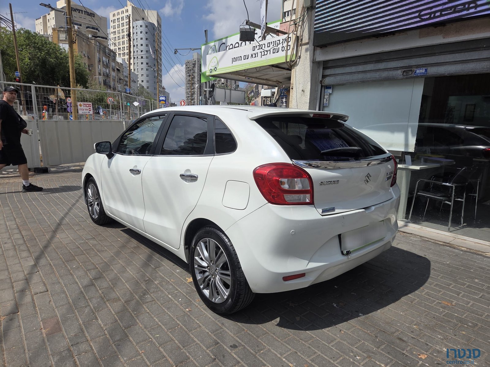 2016' Suzuki Baleno photo #4