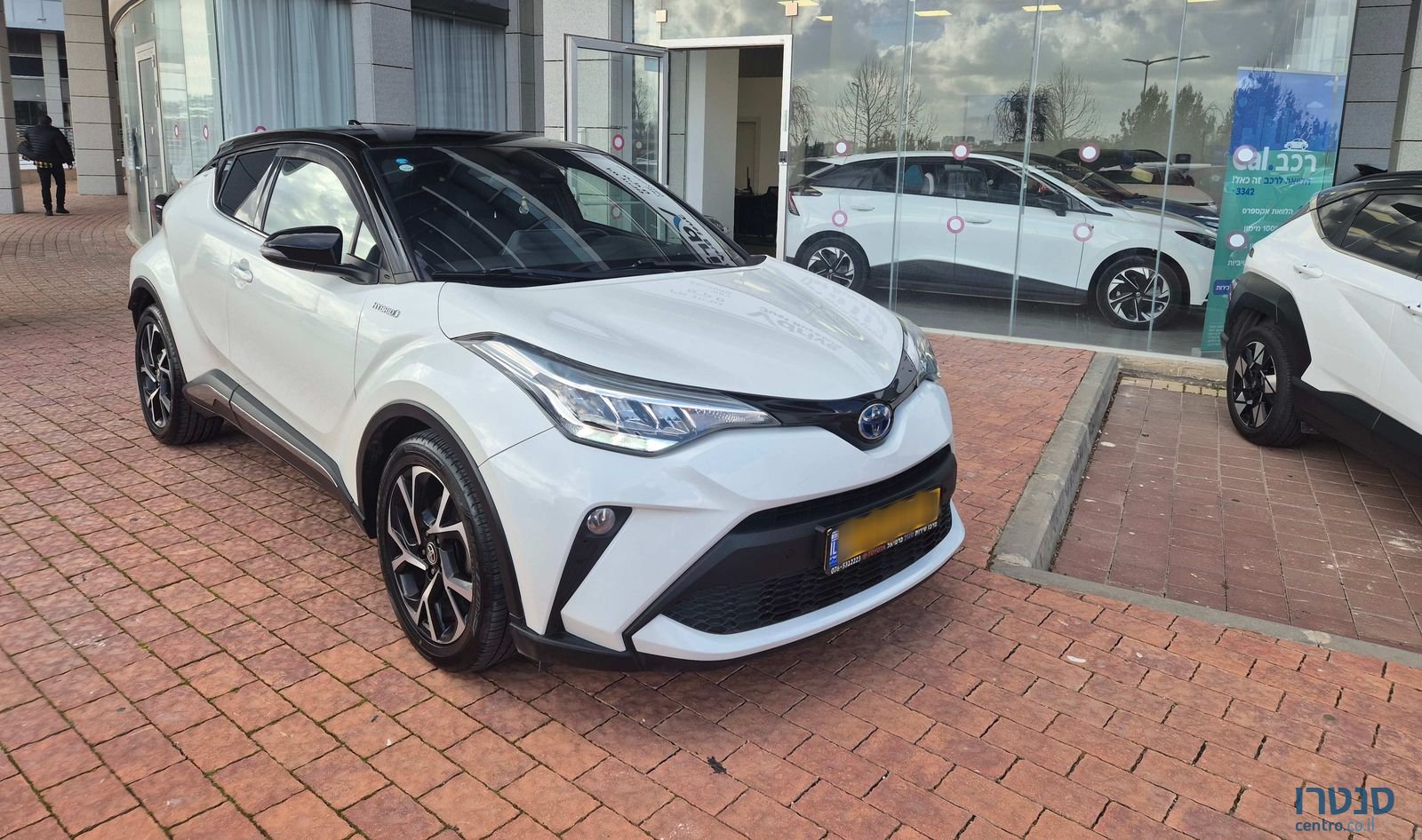 2021' Toyota C-HR טויוטה photo #1
