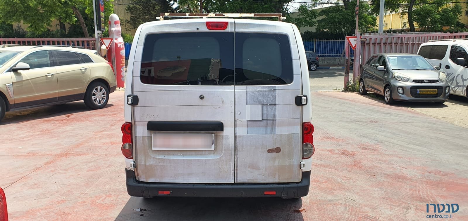 2015' Nissan NV200 photo #4