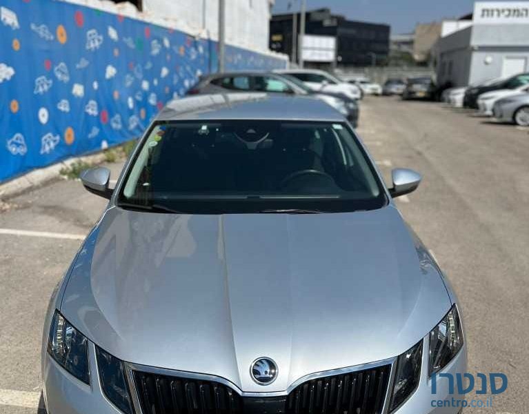 2019' Skoda Octavia סקודה אוקטביה photo #3