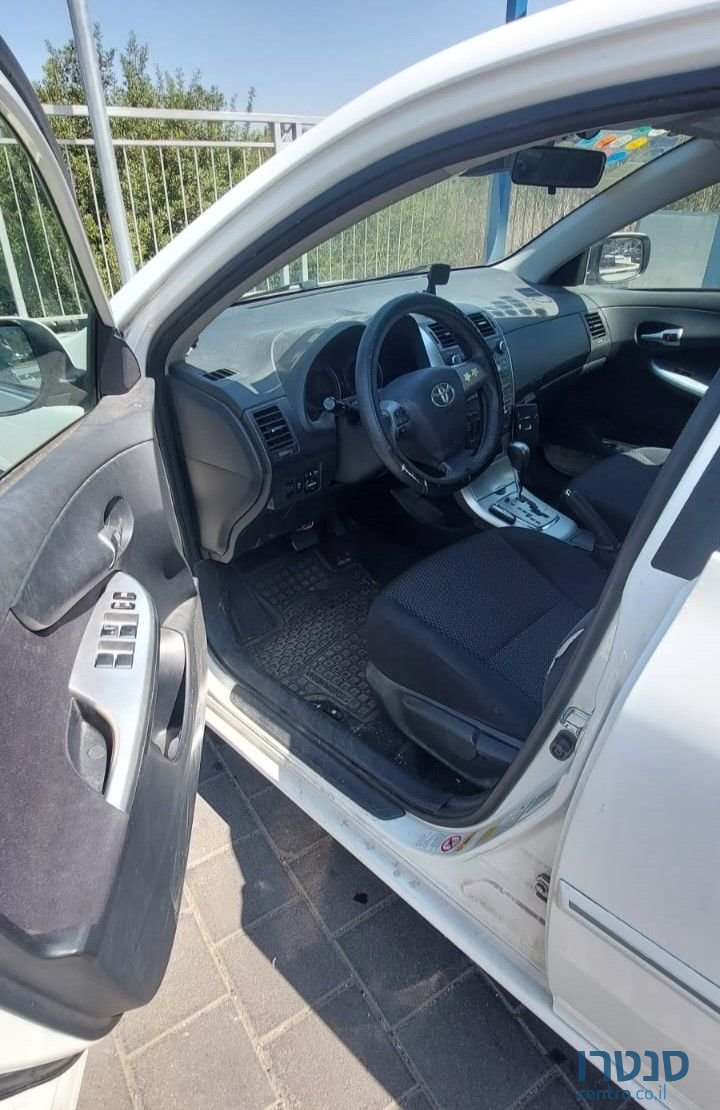 2010' Toyota Corolla טויוטה קורולה photo #1