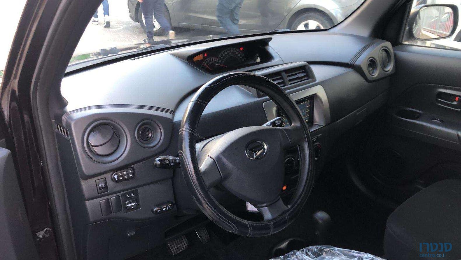 2008' Daihatsu Materia דייהטסו מאטריה photo #1