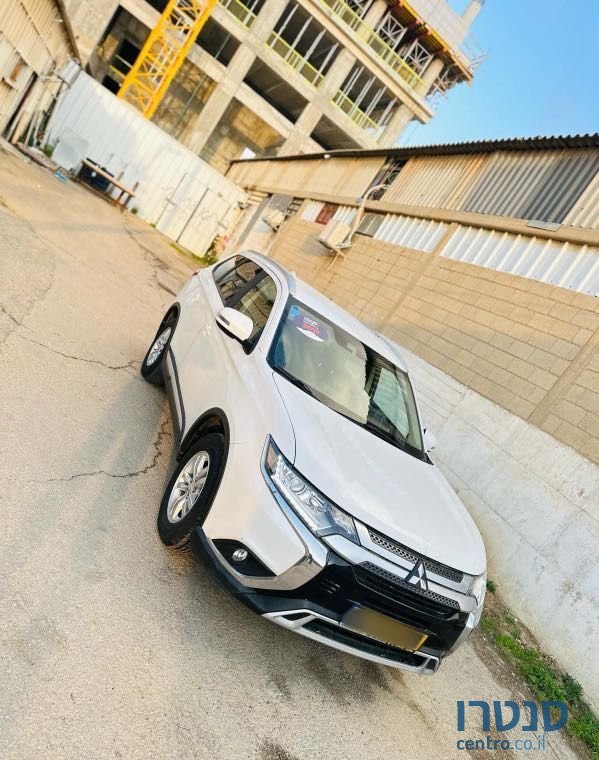 2019' Mitsubishi Outlander מיצובישי אאוטלנדר photo #5