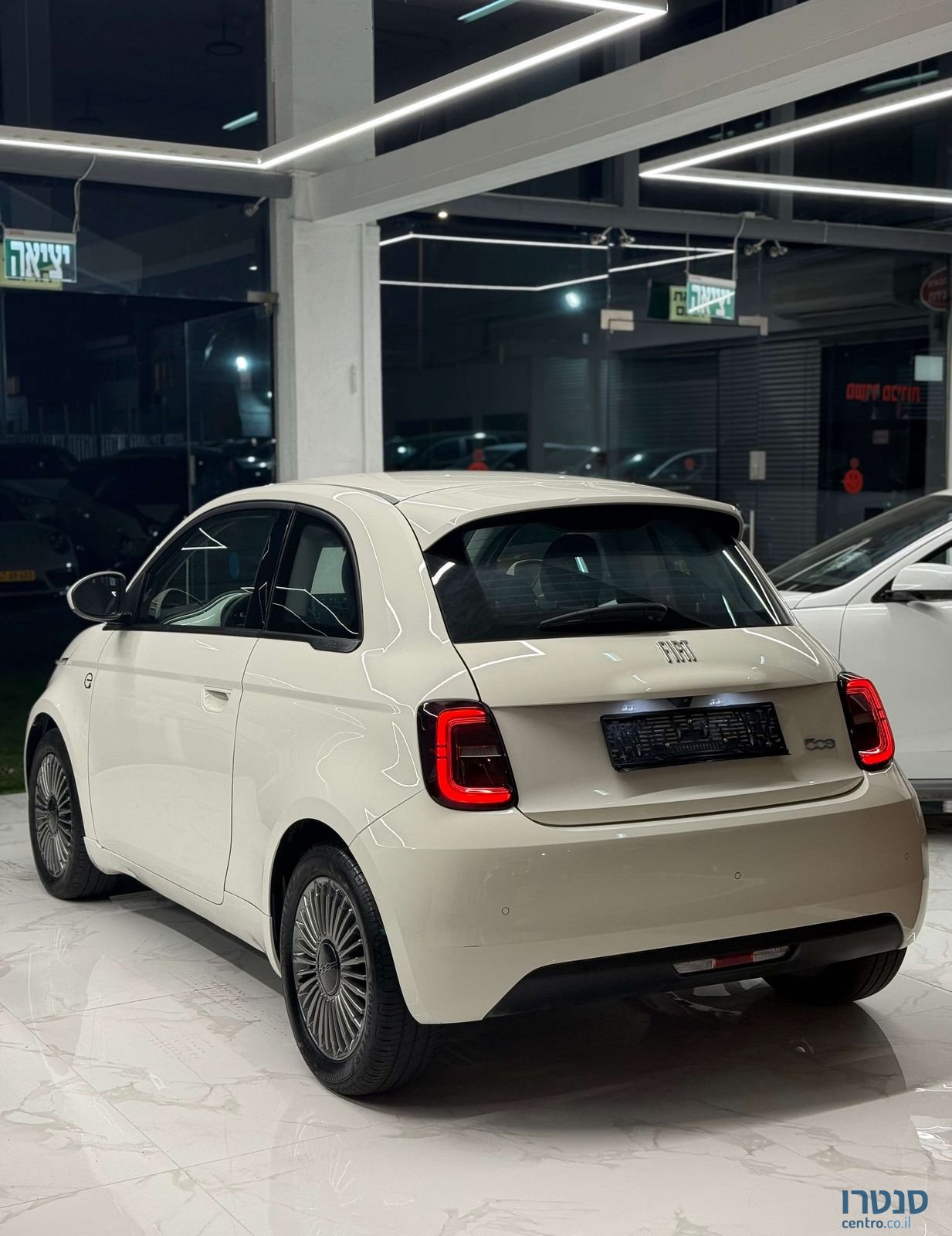 2023' Fiat 500 פיאט photo #2