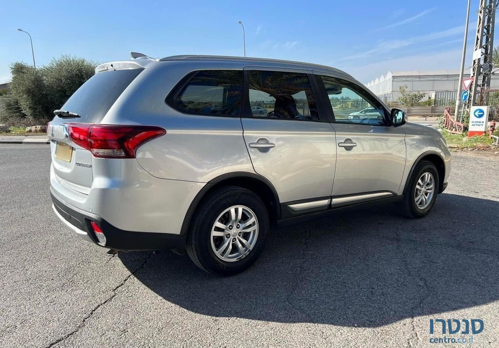 2018' Mitsubishi Outlander מיצובישי אאוטלנדר photo #5