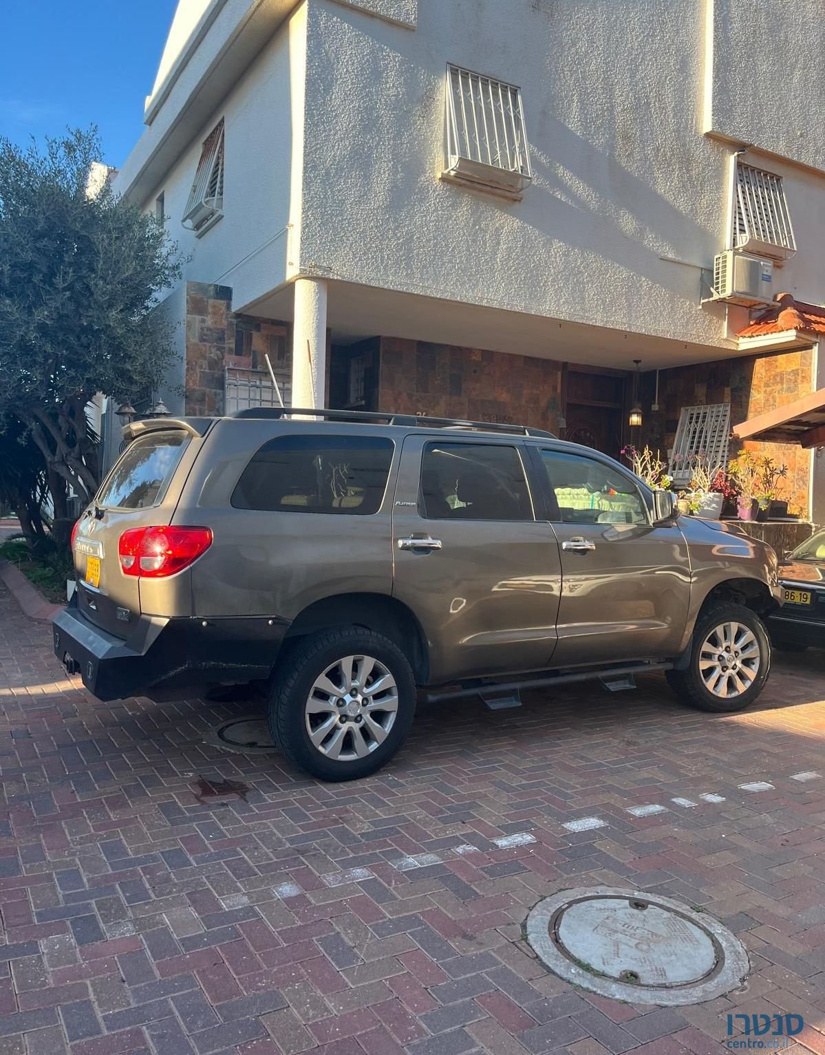 2008' Toyota Sequoia טויוטה סקויה photo #1