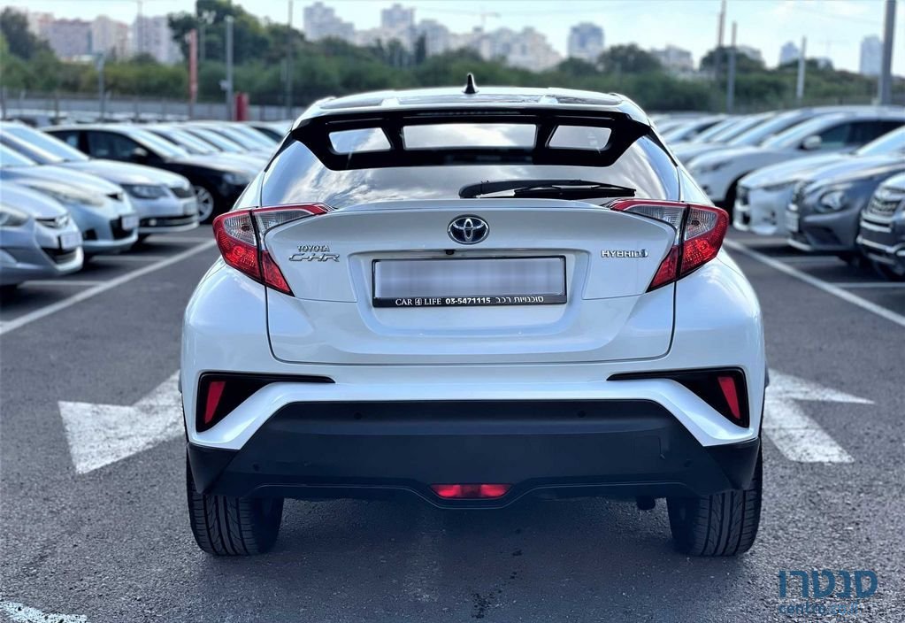 2017' Toyota C-HR טויוטה photo #5