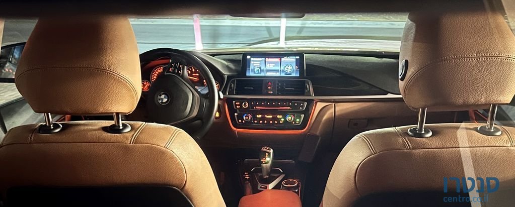 2018' BMW 3 Series ב.מ.וו סדרה 3 photo #4