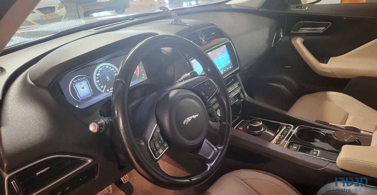 2017' Jaguar F-Pace יגואר photo #4