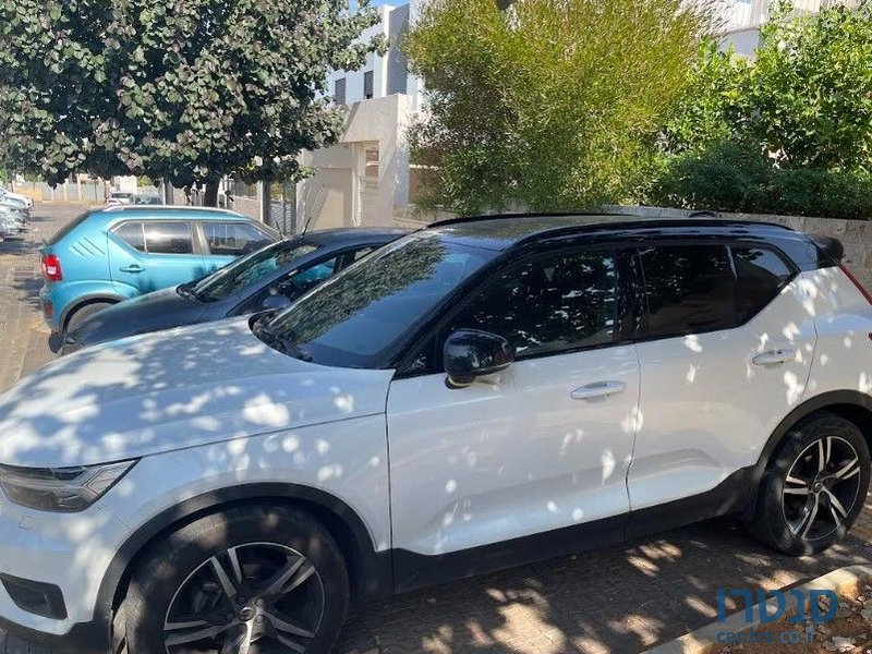 2020' Volvo XC40 וולוו photo #1