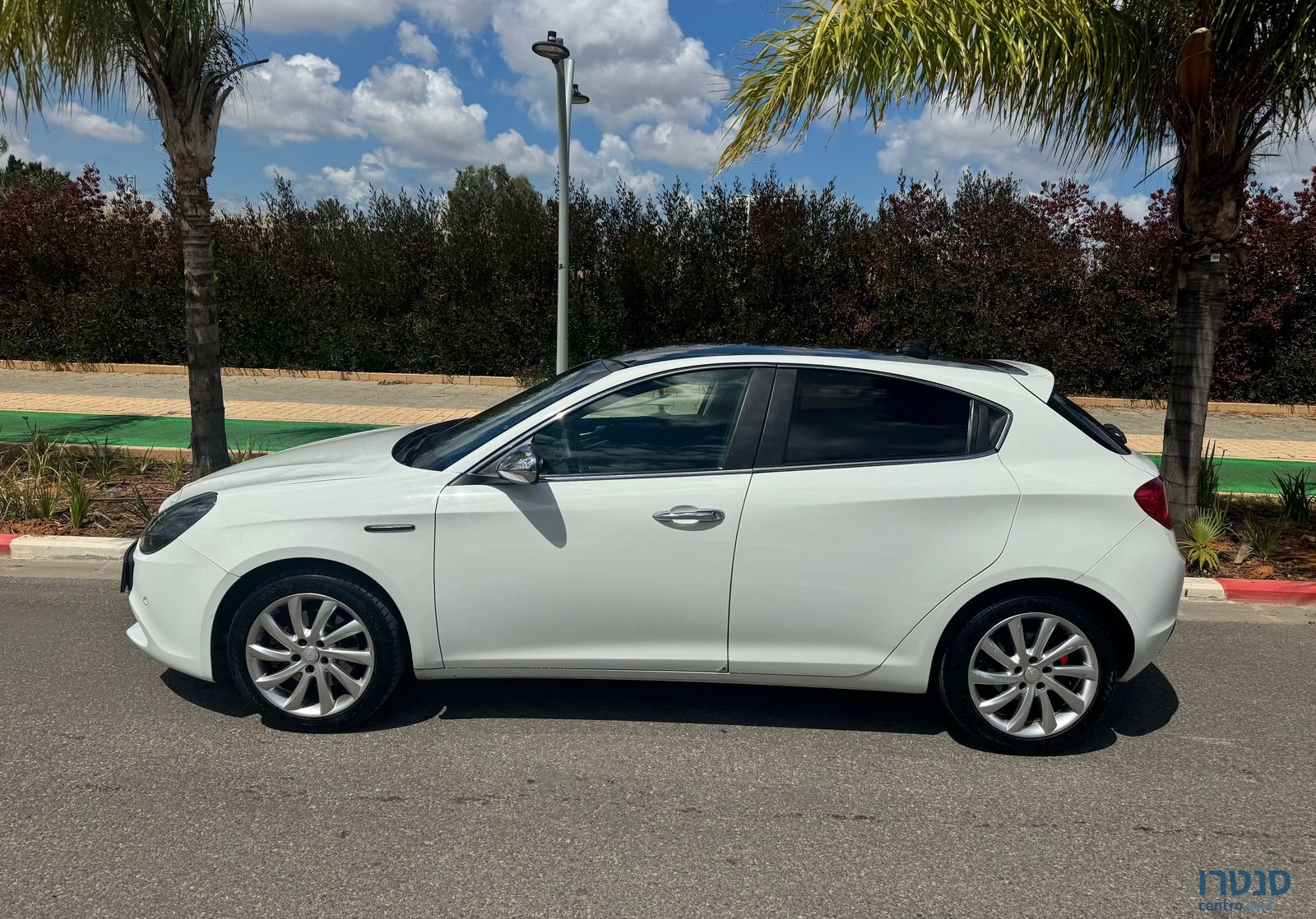 2014' Alfa Romeo Giulietta אלפא רומיאו ג'ולייטה photo #3