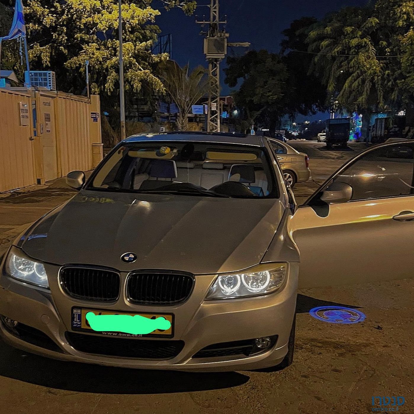 2011' BMW 318 ב.מ.וו photo #2