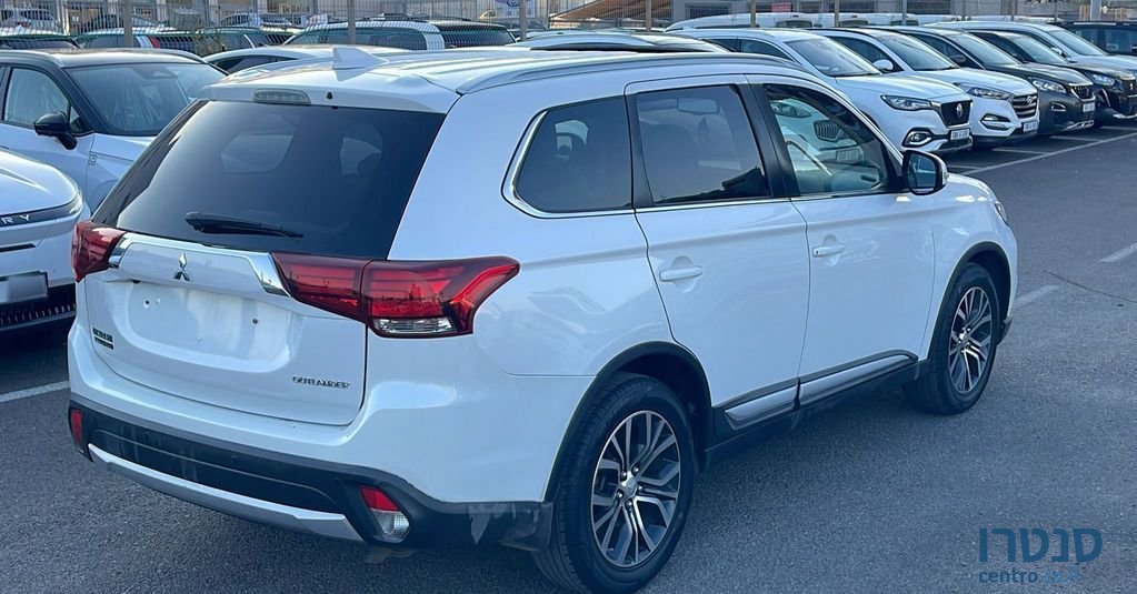 2017' Mitsubishi Outlander מיצובישי אאוטלנדר photo #6