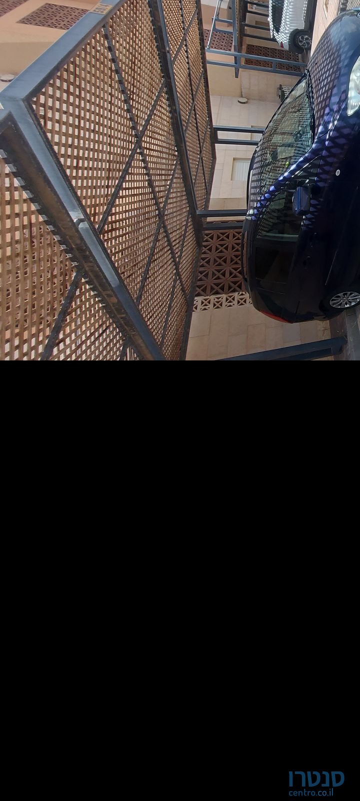 2008' Mazda 5 מאזדה photo #3