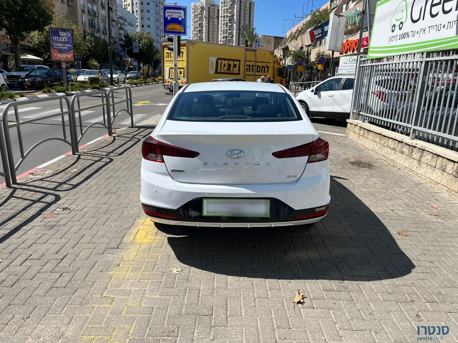 2019' Hyundai Elantra photo #5