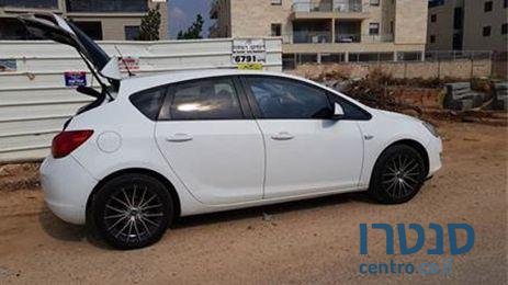 2012' Opel Astra אופל אסטרה photo #1