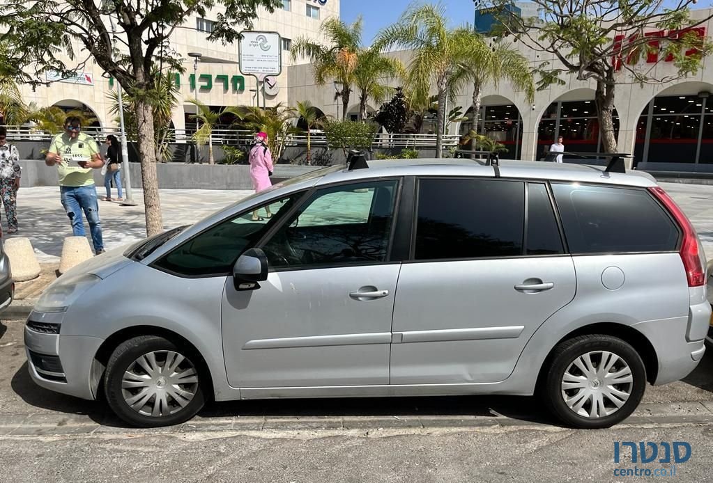 2013' Citroen C4 Picasso סיטרואן C4 פיקאסו photo #3