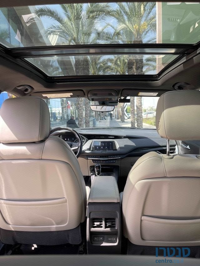 2022' Cadillac XT4 קאדילק photo #5