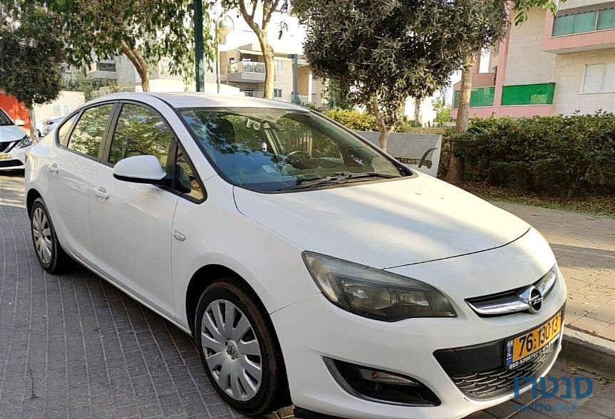 2013' Opel Astra אופל אסטרה photo #1
