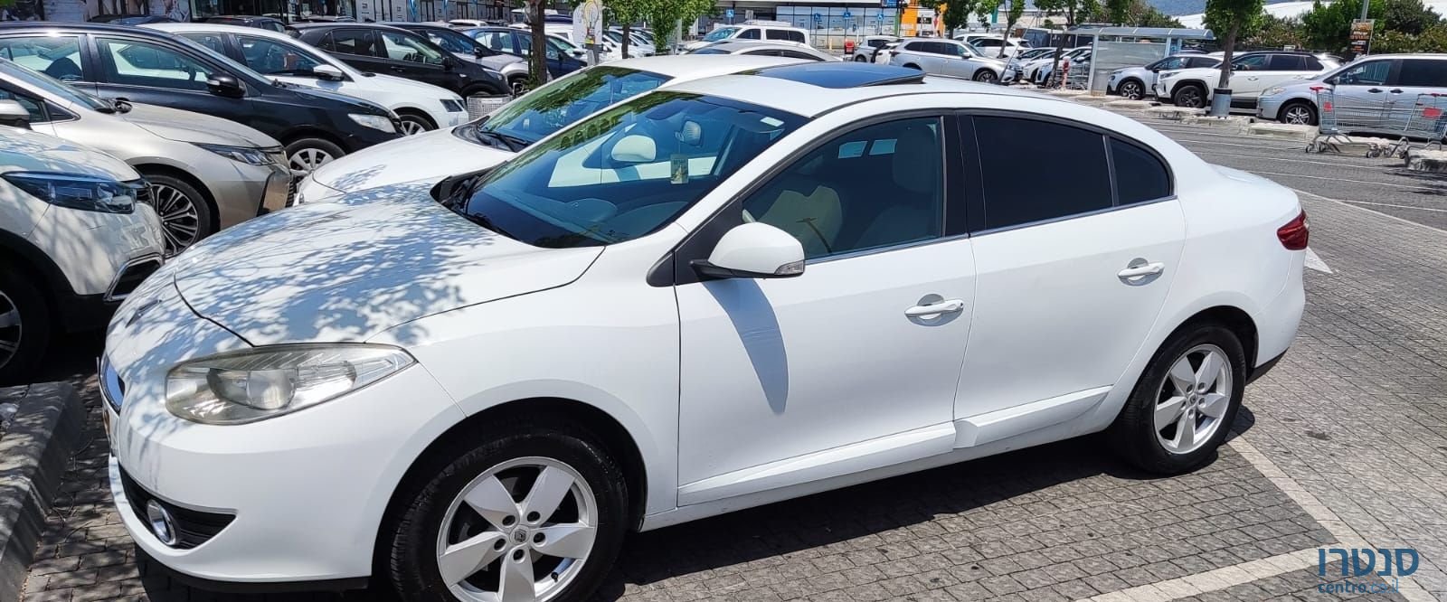 2012' Renault Fluence רנו פלואנס photo #3