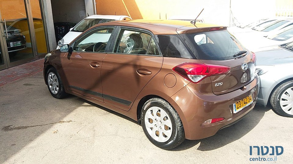 2015' Hyundai i20 photo #2