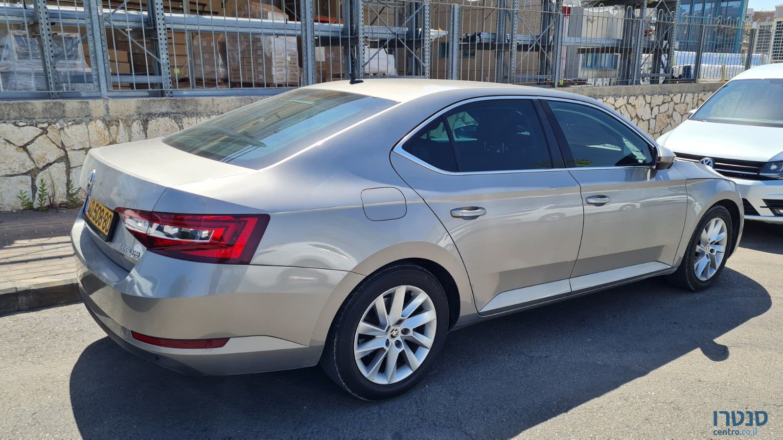 2017' Skoda Superb סקודה סופרב photo #2
