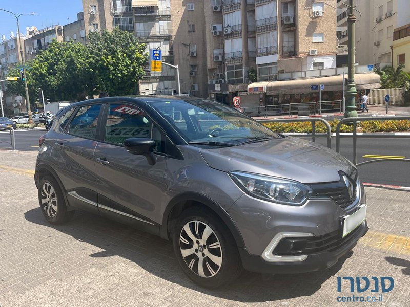 2018' Renault Captur photo #6