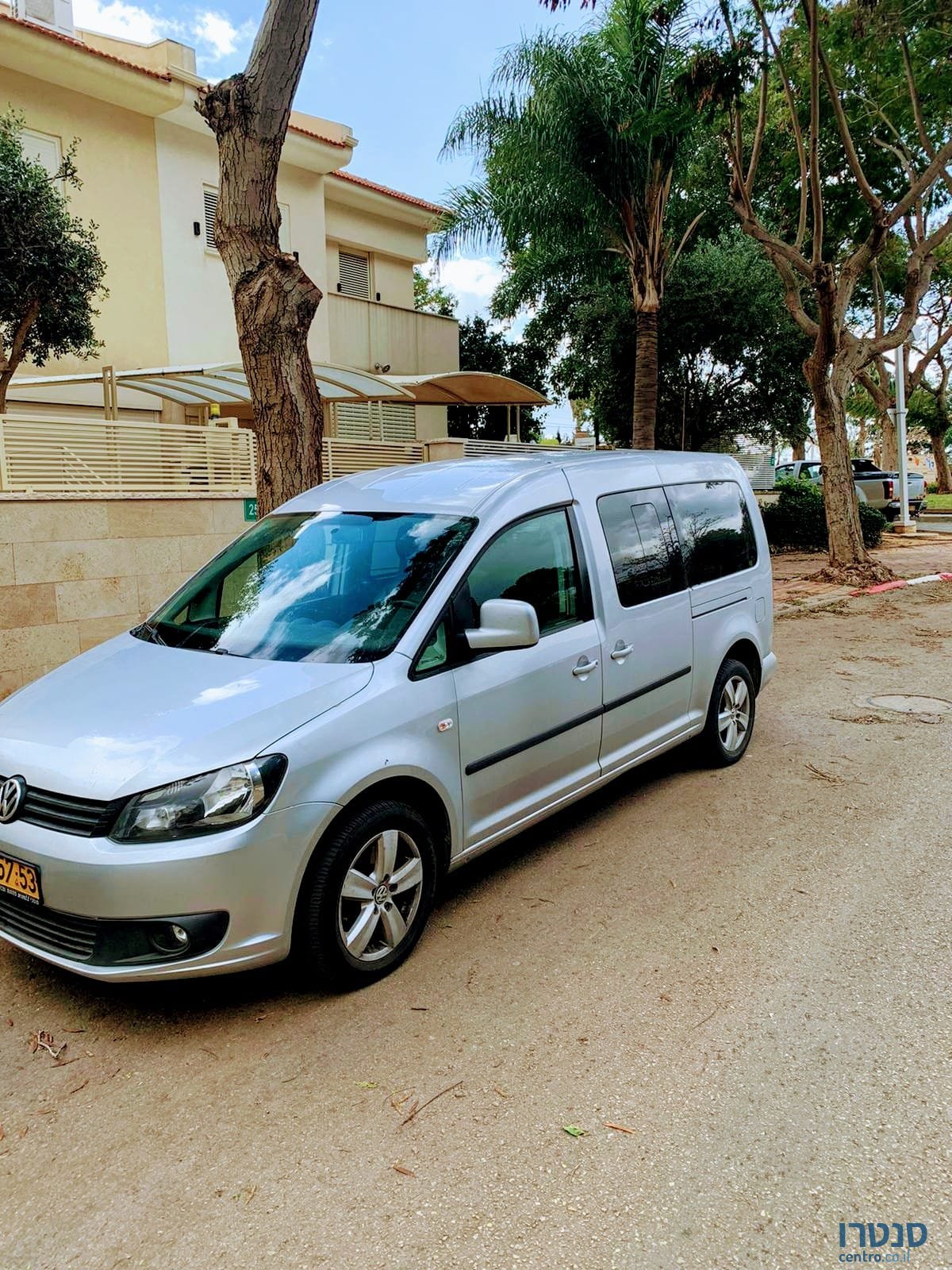 2014' Volkswagen Caddy Maxi Comfortline photo #1
