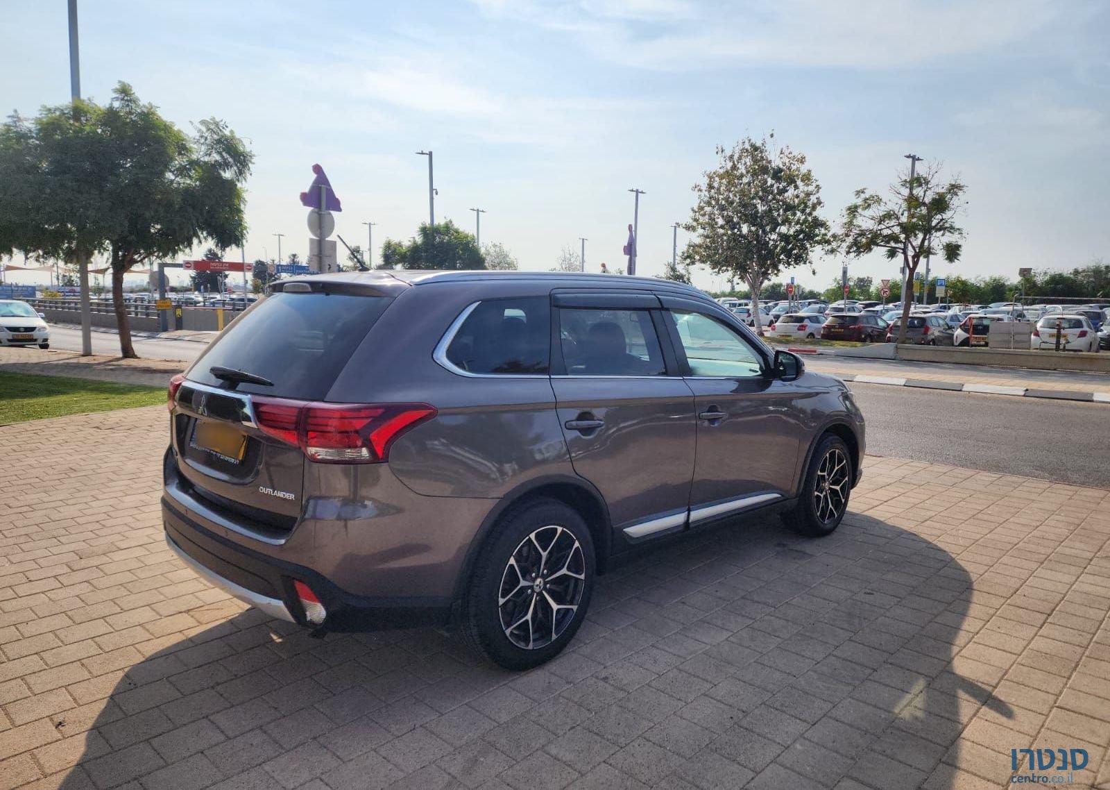 2015' Mitsubishi Outlander מיצובישי אאוטלנדר photo #3