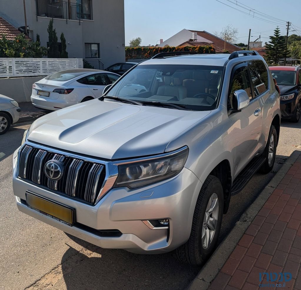 2021' Toyota Land Cruiser טויוטה לנד קרוזר photo #1