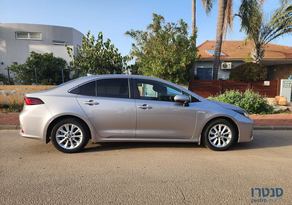 2019' Toyota Corolla טויוטה קורולה photo #3