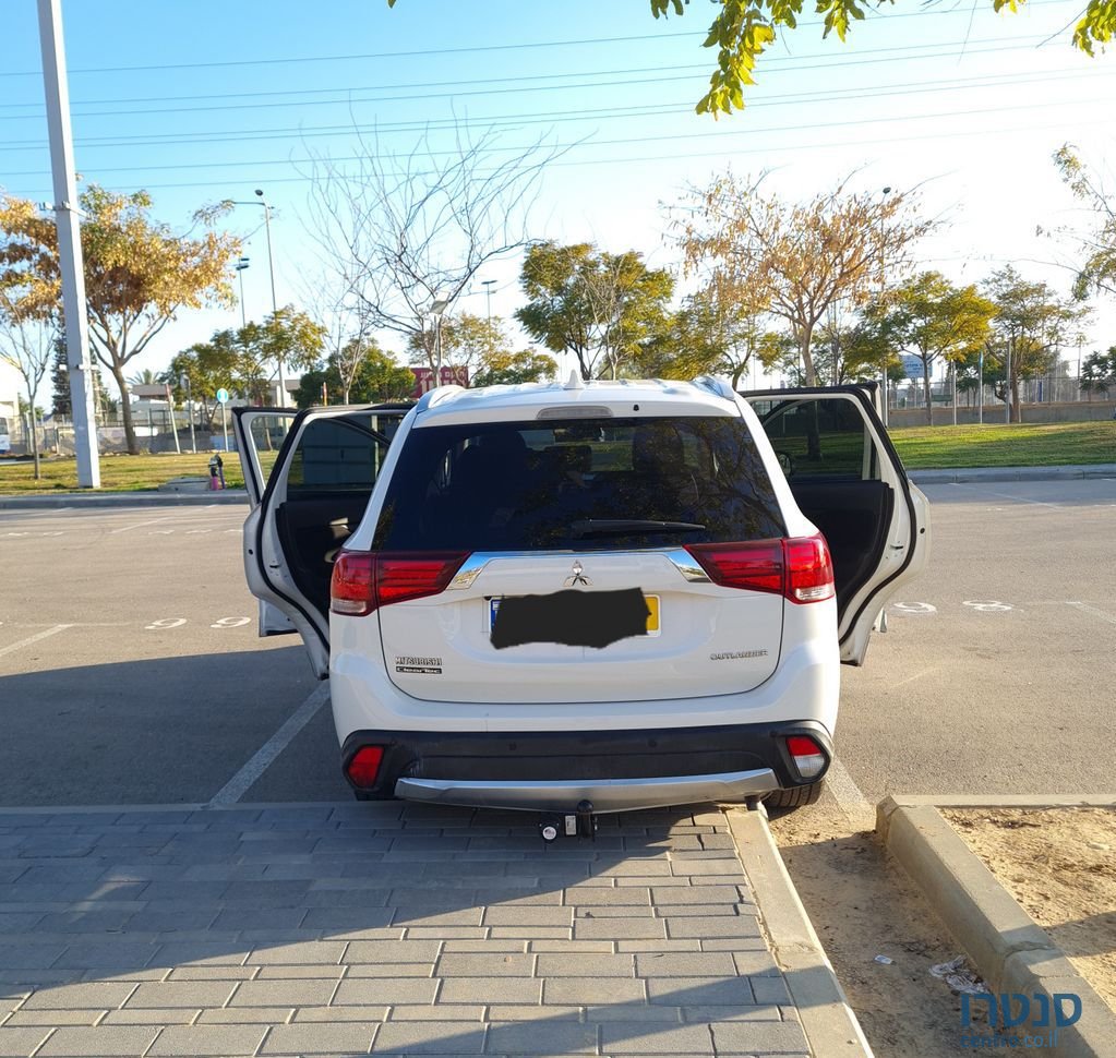 2018' Mitsubishi Outlander מיצובישי אאוטלנדר photo #2