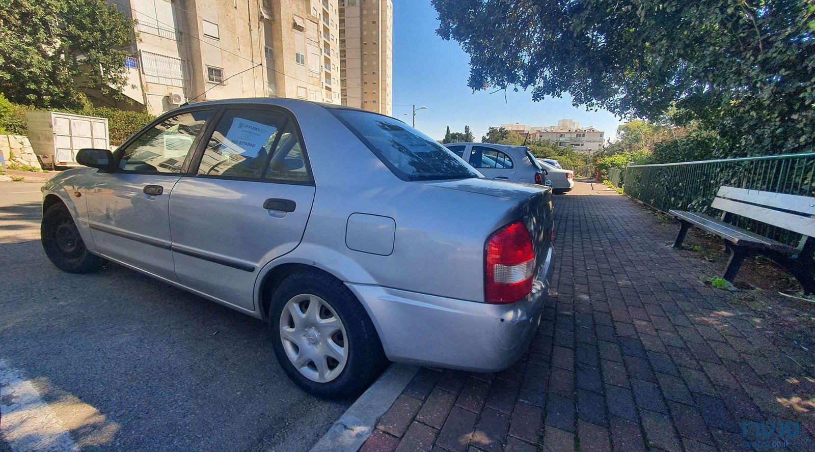 2001' Mazda 323 מאזדה photo #3