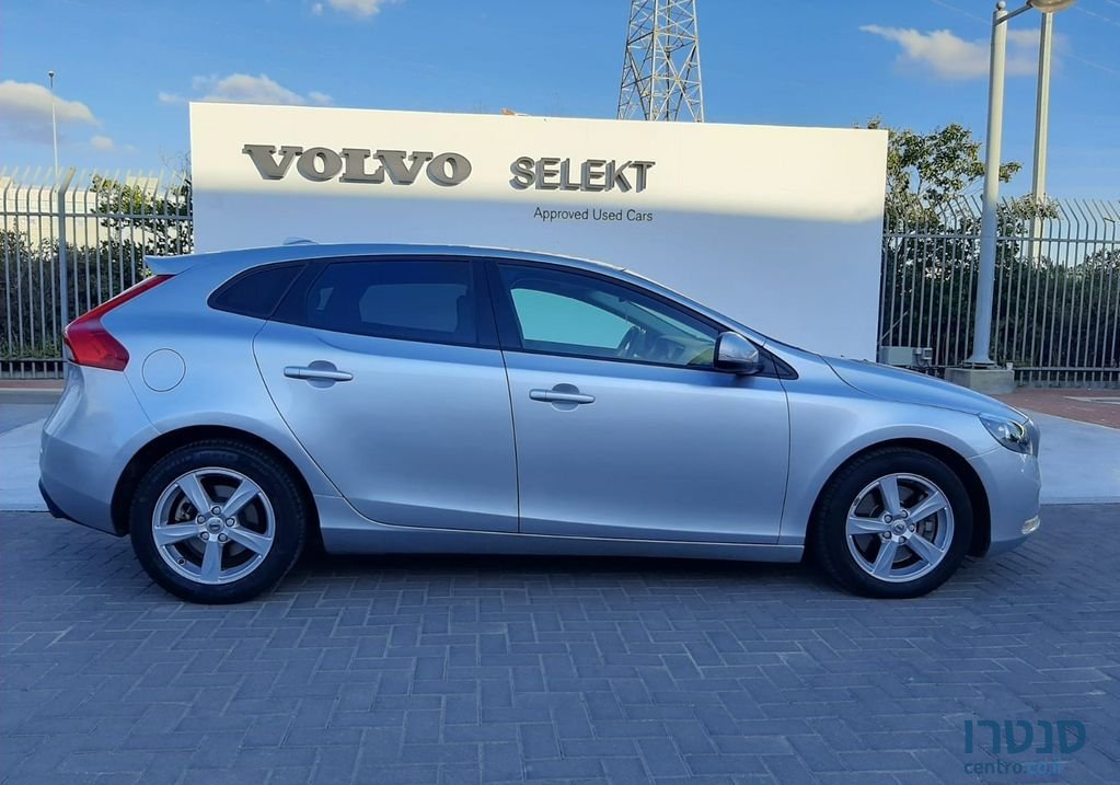 2018' Volvo V40 וולוו photo #5