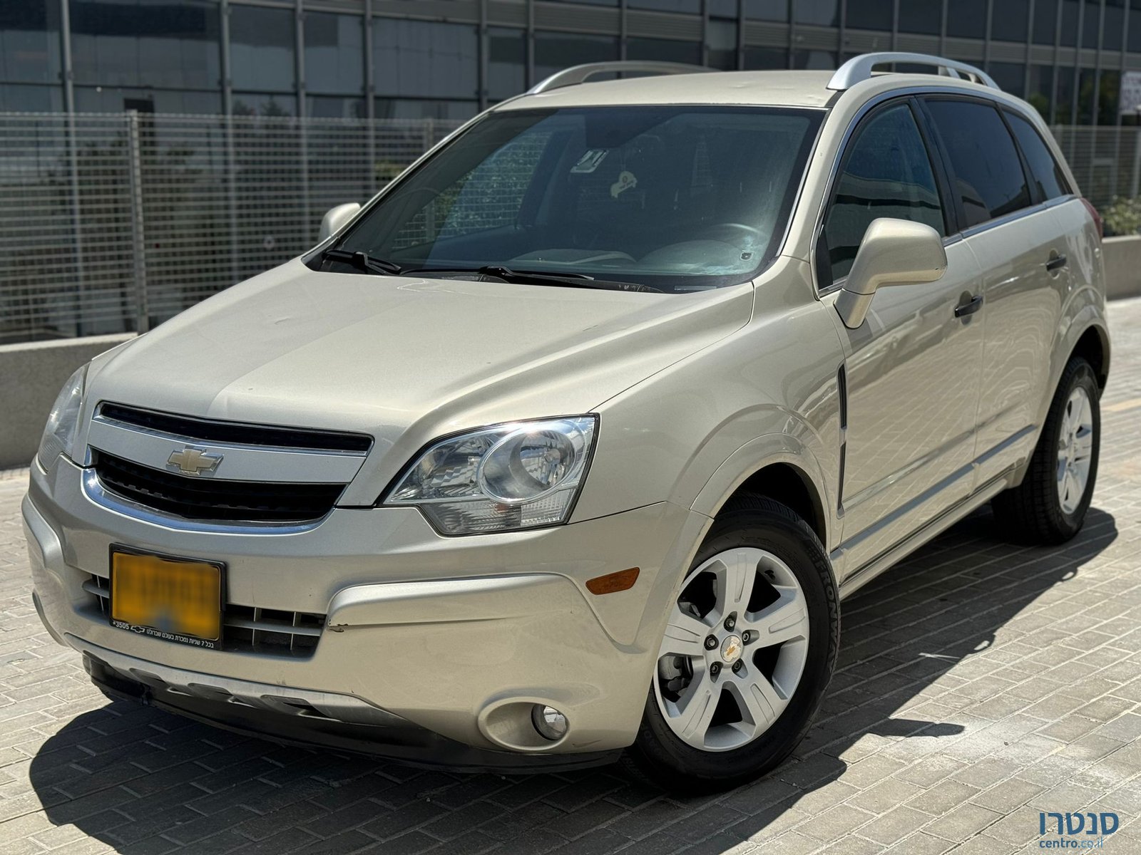 2014' Chevrolet Captiva photo #3