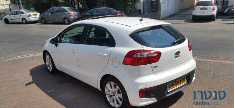 2014' Kia Rio photo #2
