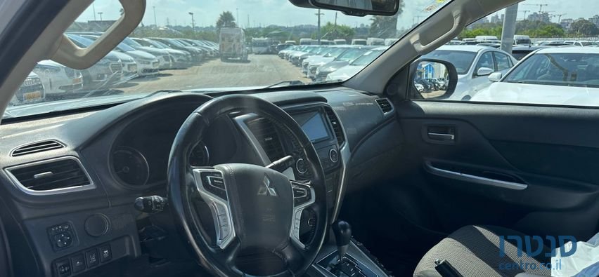 2022' Mitsubishi L200 מיצובישי טרייטון photo #2