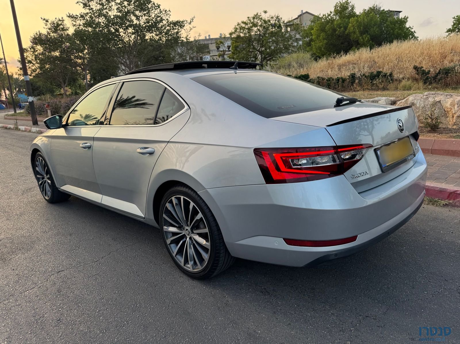 2017' Skoda Superb סקודה סופרב photo #6